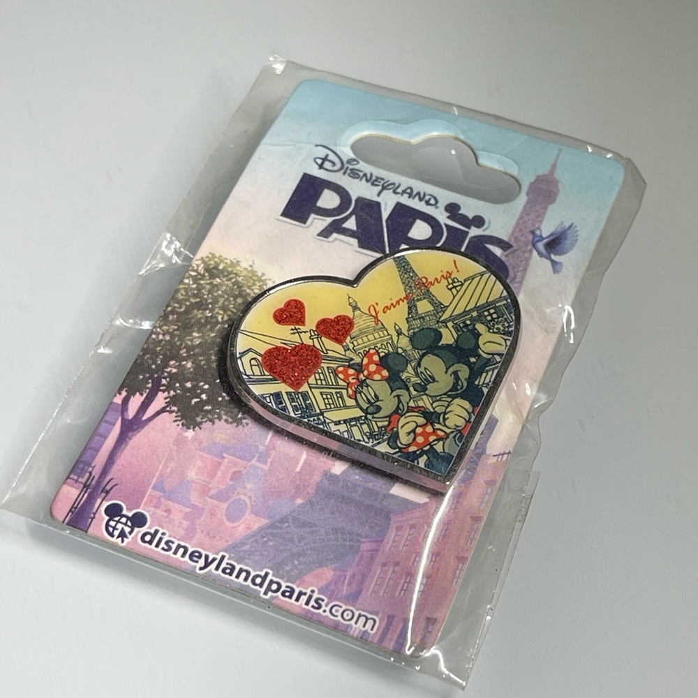 Disney pins